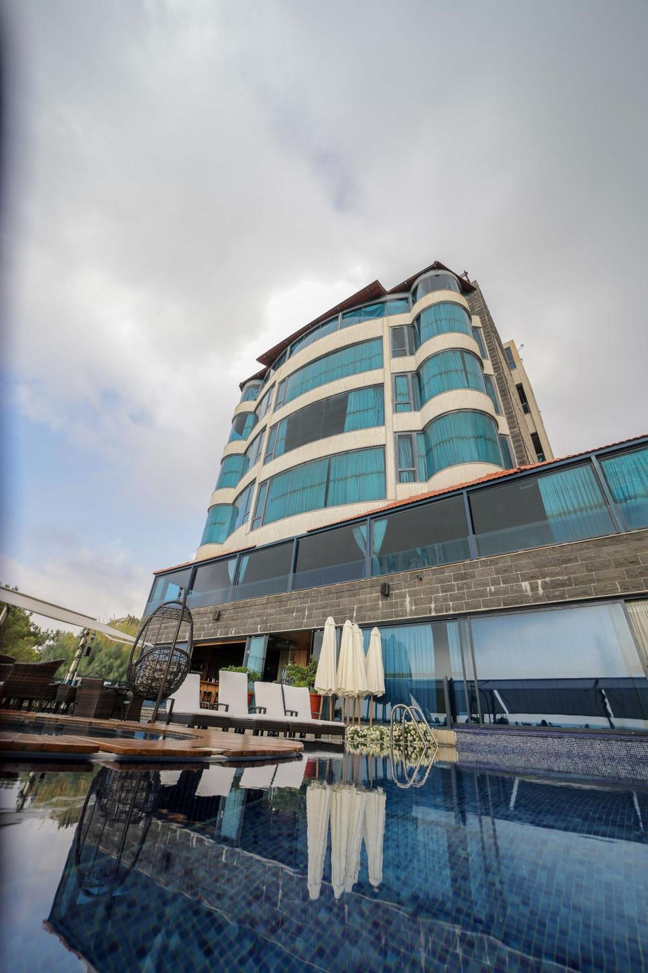 Bay Lodge Boutique Hotel Jounieh Eksteriør bilde