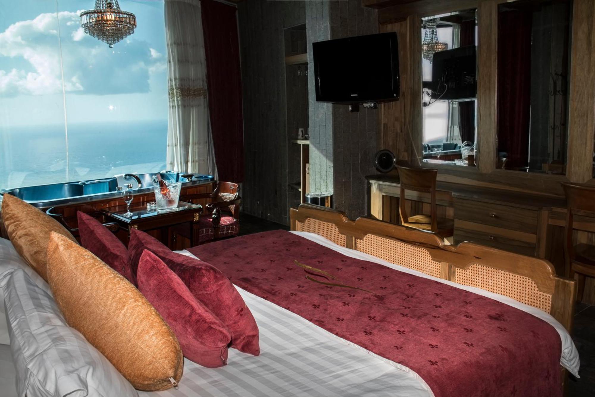 Bay Lodge Boutique Hotel Jounieh Eksteriør bilde