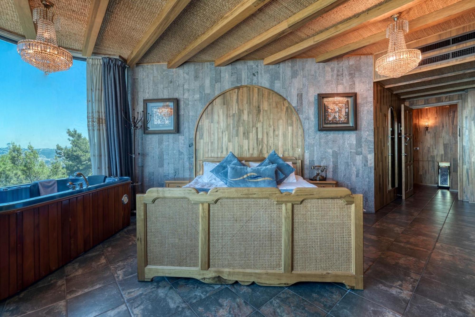 Bay Lodge Boutique Hotel Jounieh Eksteriør bilde